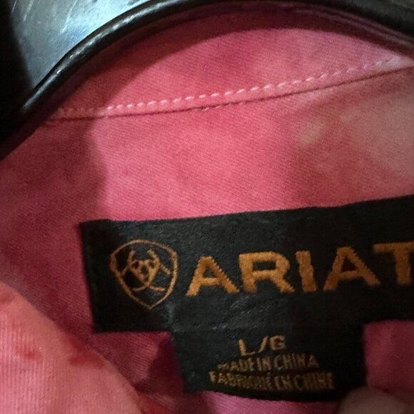 Ariat Tie Dye Shirt Long Sleeve Size Large Red Pink Rodeo Pearl Snaps Cowboy LT - Picture 5 of 10